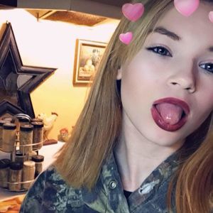 Meet your Posher, Kylee